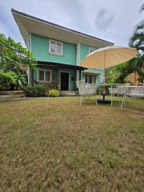 4bhk Free Breakfast pool lawn
